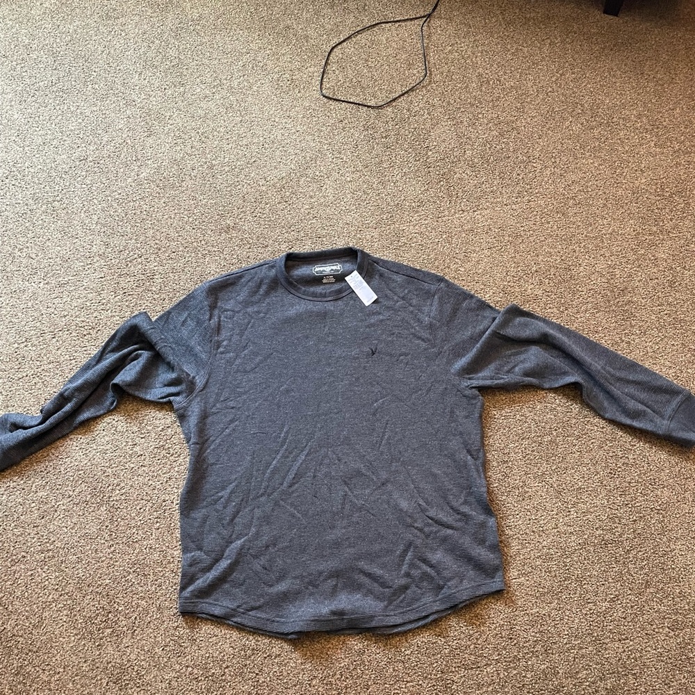 American eagle long sleeve shirt